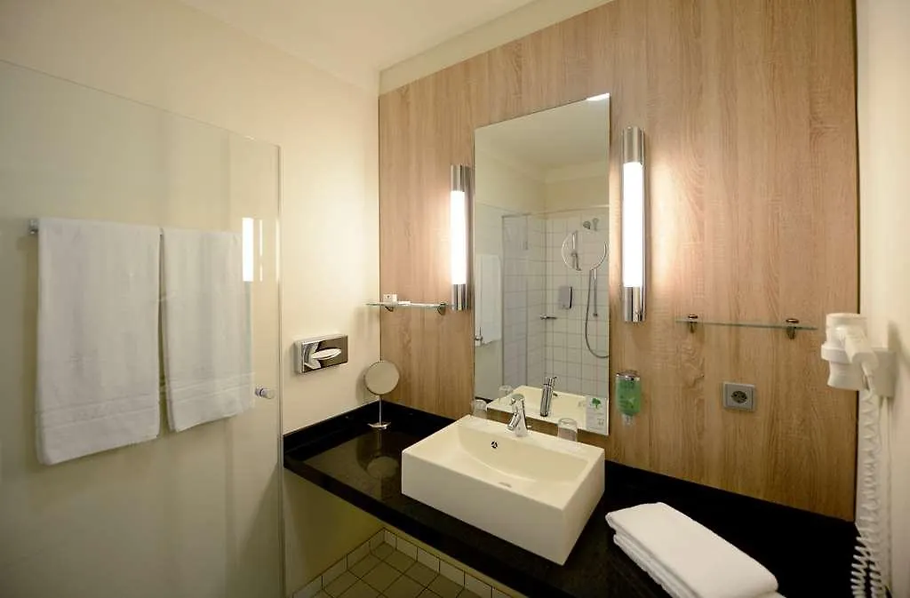 ****  Livenwork Hotel & Coworking Gvz Ingolstadt Německo