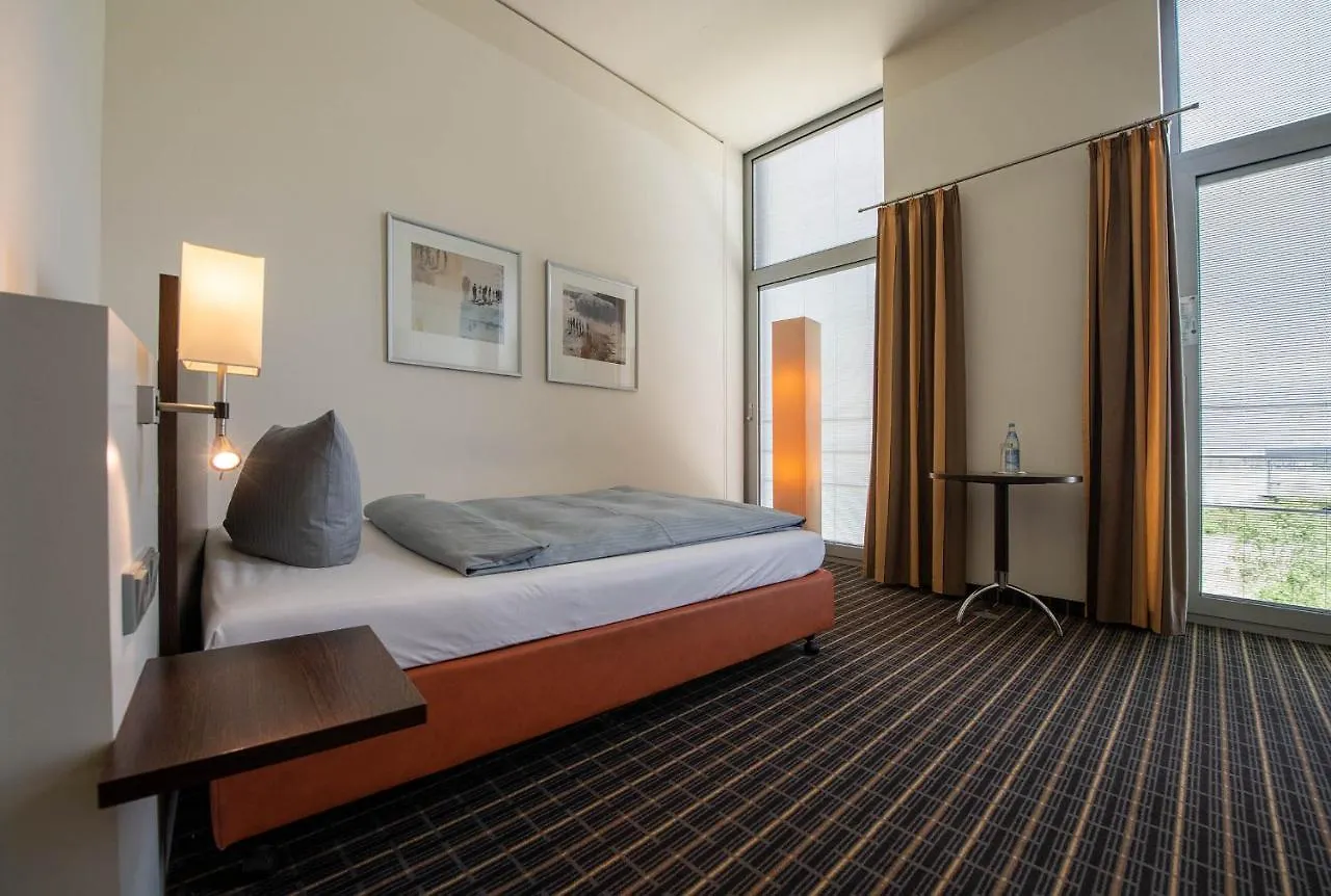 Livenwork Hotel & Coworking Gvz Ingolstadt 4*,  Německo