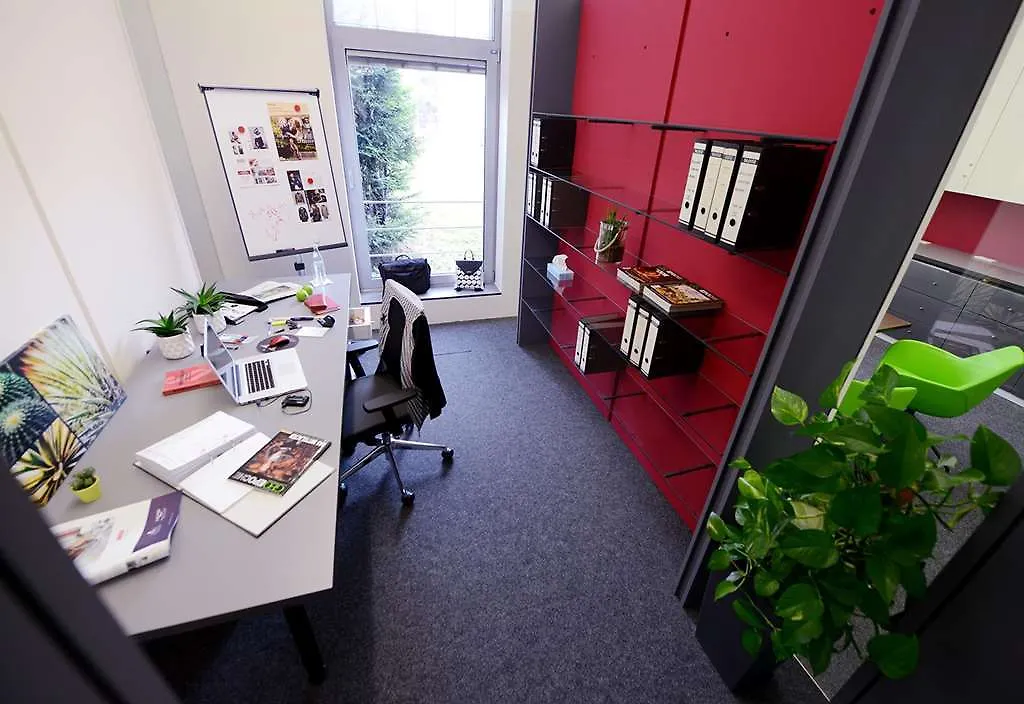 ****  Livenwork Hotel & Coworking Gvz Ingolstadt Německo